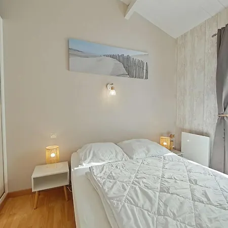 Ferienhaus Maison Independante 8 Pers, Terrasse, Proche - Fr-1-224a-73 Brem Sur Mer